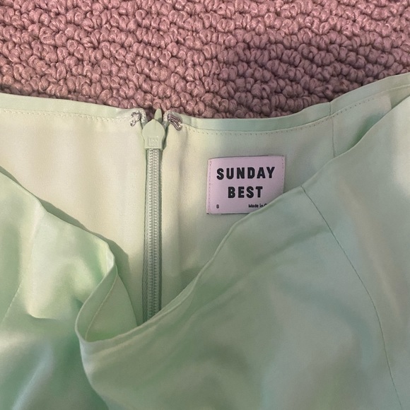 Sundays best lime green silk skirt - Picture 2 of 3